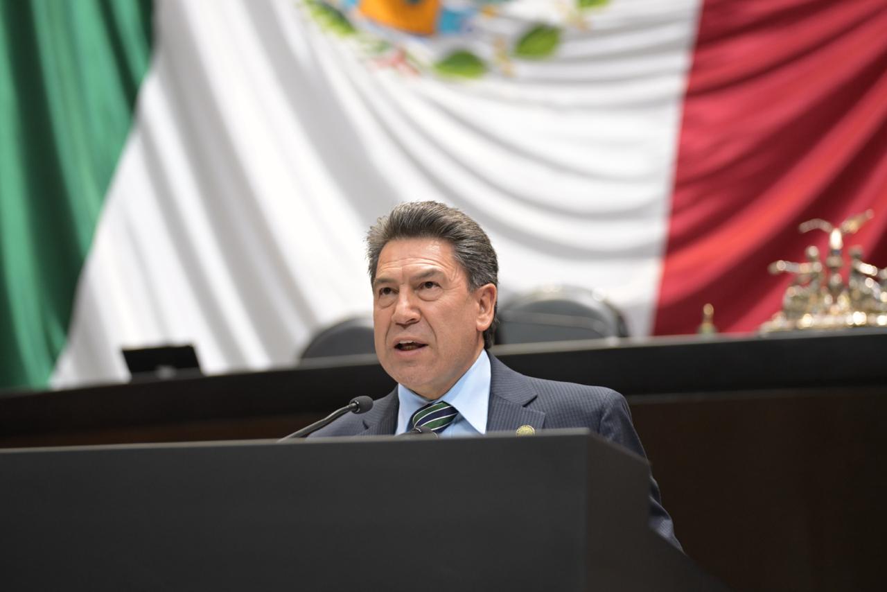 Presenta Ray Vázquez iniciativa para proteger a mujeres de violencia digital con IA